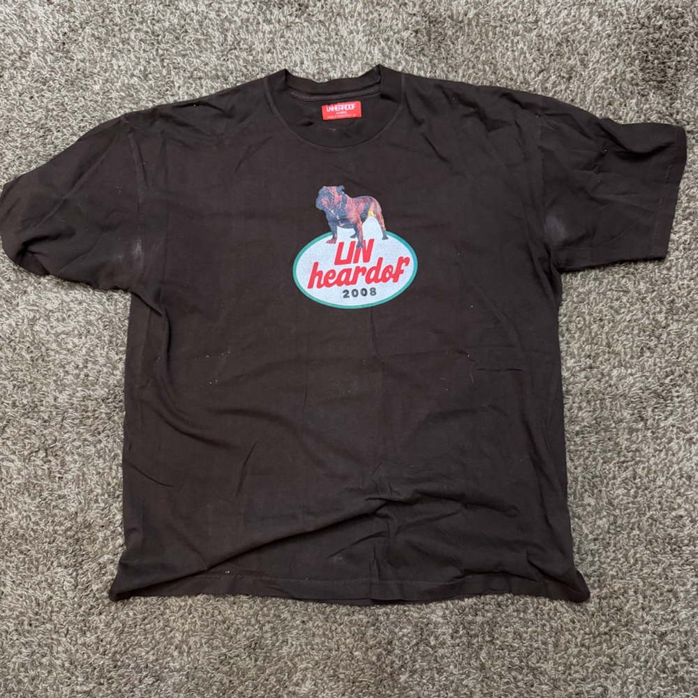 Unheardof Brown dog graphic tee. Size XL men’s. Used and pits can be cleaned.